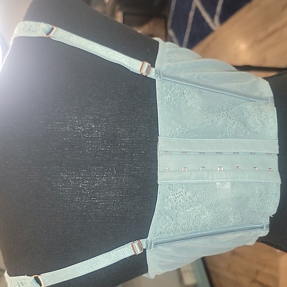 Victoria's Secret Mint Green Lace Up Bra - Picture 6 of 7